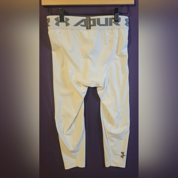 Under Armour White Tight Leggings. Size M - Picture 3 of 4